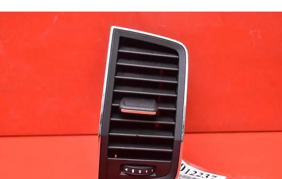 Dashboard side air vent grill/cover trim