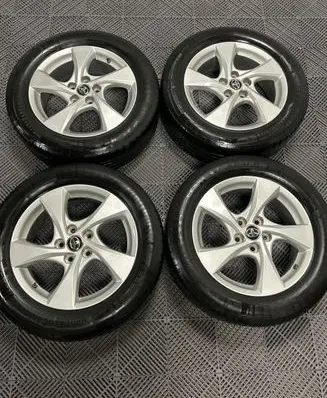 R17 alloy rim