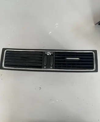 Skoda Superb B6 (3T) Dash center air vent grill 3T082095 2311150