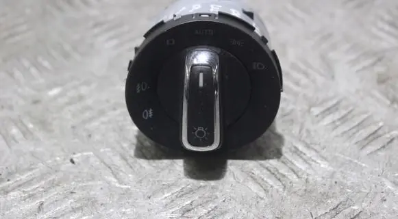 Skoda Superb B6 (3T) Light switch 3T0941431B
