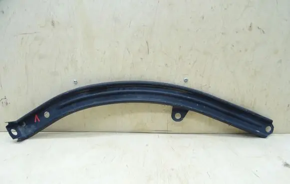 Iveco Daily 5th gen Headlight/headlamp mounting bracket 