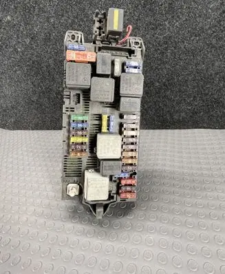 Mercedes-Benz E W211 SAM control unit 2115454001