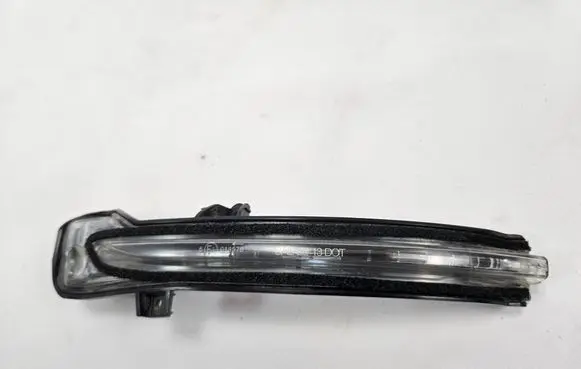 Nissan Note (E12) Mirror indicator light 21982909