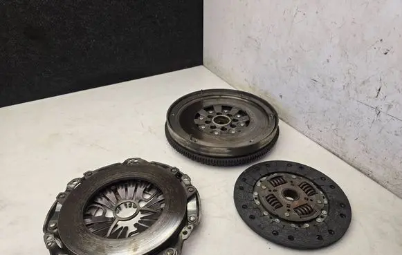 Mercedes-Benz Vito Viano W639 Clutch set kit A646030 A0012523205