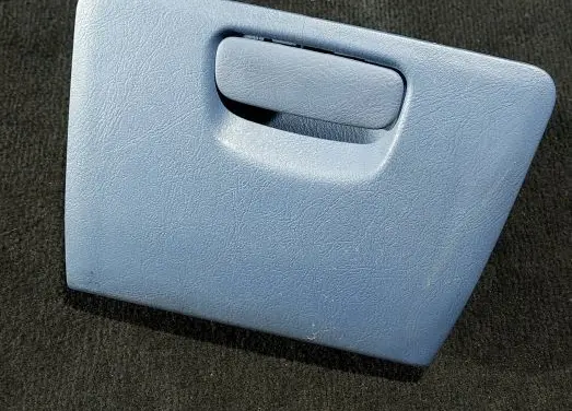 Mitsubishi Space Star Dashboard storage box/compartment MR270217