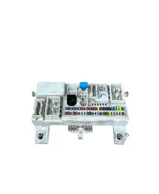 Volvo V50 Fuse module 8690719
