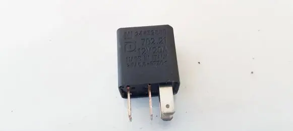 Opel Zafira A Other relay 24432680 70221