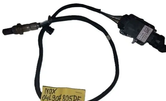 Volkswagen Golf VII Lambda probe sensor 04L907805DE