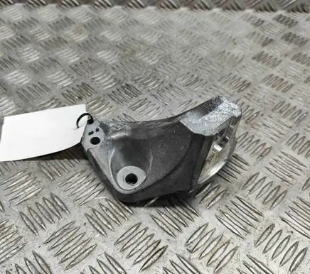 Toyota Sienna XL40 IV Engine mounting bracket 1231125120
