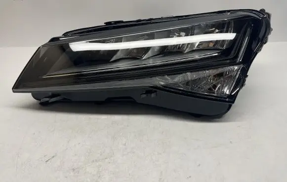 Skoda Superb B5 (3U) Headlight/headlamp 3V1941015C