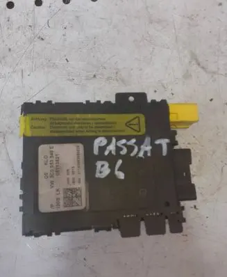 Volkswagen PASSAT B6 Power steering control unit/module 3C0953549E 05113821 01103052950425