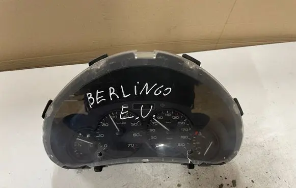 Citroen Berlingo Speedometer (instrument cluster) 555000301000