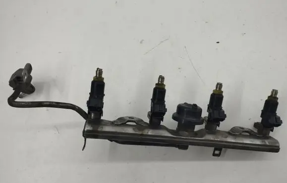 Opel Mokka B Fuel injector X00VJ31 RMX7X29
