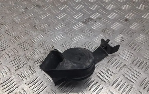 Audi A6 S6 C6 4F Horn signal 4H0951221 4G8951210B