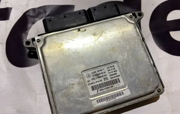 Mercedes-Benz C W204 Engine control unit/module A6461505877 6461505877