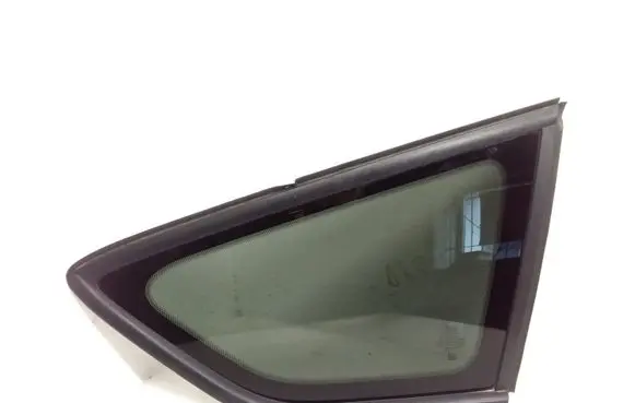 Ford Kuga II Rear side window GV44S29750B