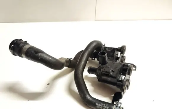 Audi A4 S4 B9 Engine coolant pipe/hose 8W0819370C