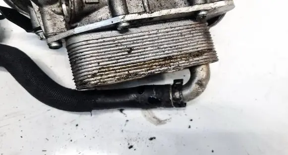Opel Astra J Engine oil radiator 897385813 5989070291