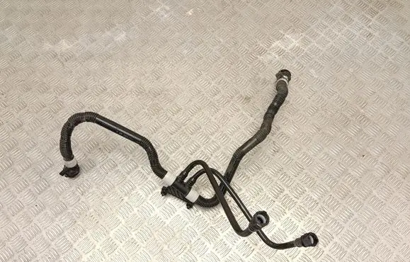 Tesla Model Y Electric car engine cooling hoses/pipes 164766500E