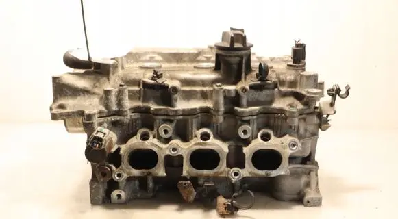 Nissan Micra Engine head 