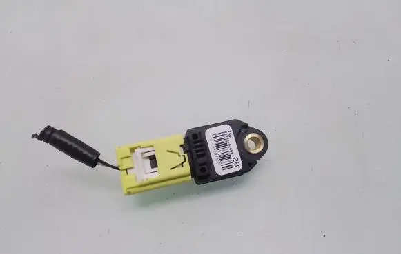 Toyota Auris 150 Airbag deployment crash/impact sensor 8983102080