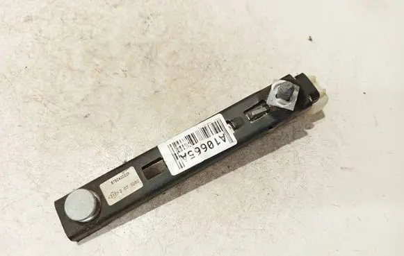 Renault Laguna III Seat belt adjustment rail 878240001r