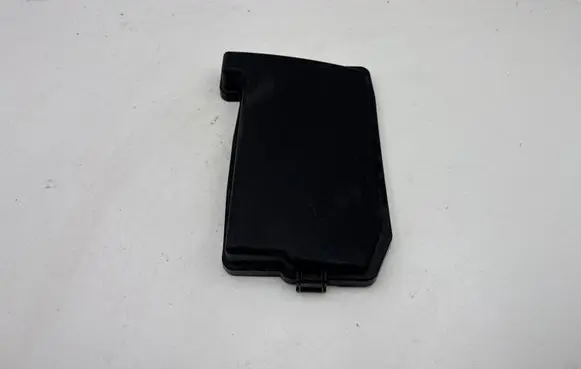 Toyota Prius (XW30) Fuse box cover 8266247091