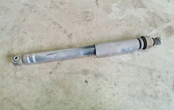 Rear shock absorber/damper