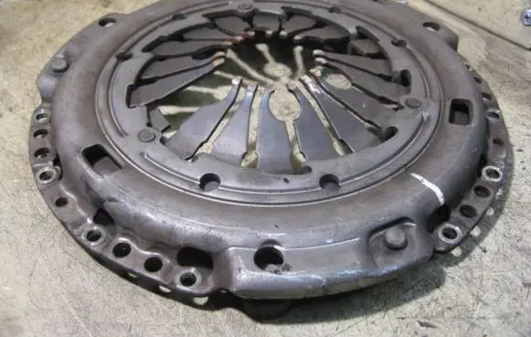 Volkswagen Golf IV Pressure plate 