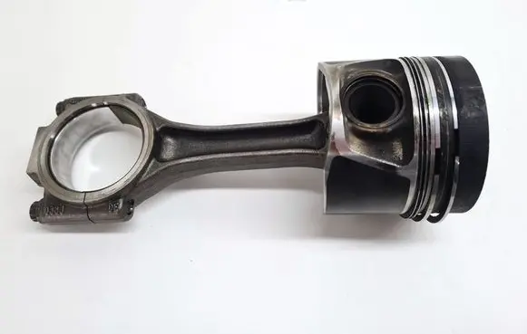 Volkswagen Tiguan Piston with connecting rod 03L107065S