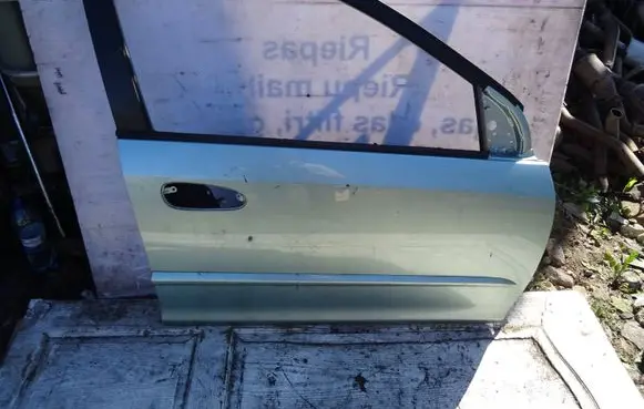 Honda Civic Front door