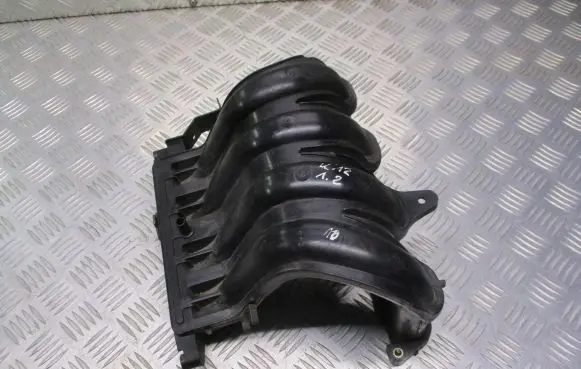 Nissan Micra Intake manifold