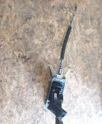 Volkswagen Touareg II Gear shifter/selector 7P2713025D 7P0713095A