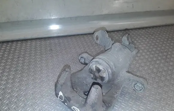 Renault Modus Rear brake caliper 