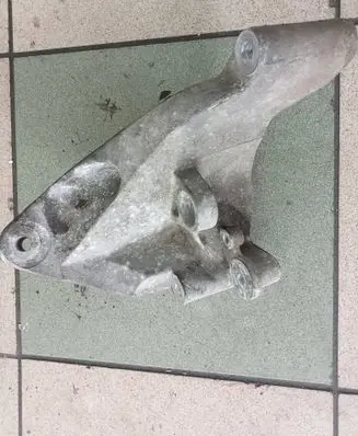Volkswagen Crafter Engine mounting bracket 076199307