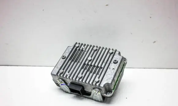 Jeep Compass Voltage converter/converter module 68202292AA