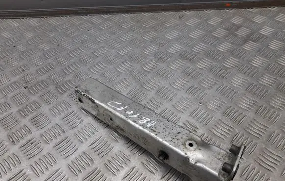 Audi A8 S8 D4 4H Front bumper mounting bracket 4H0806064E