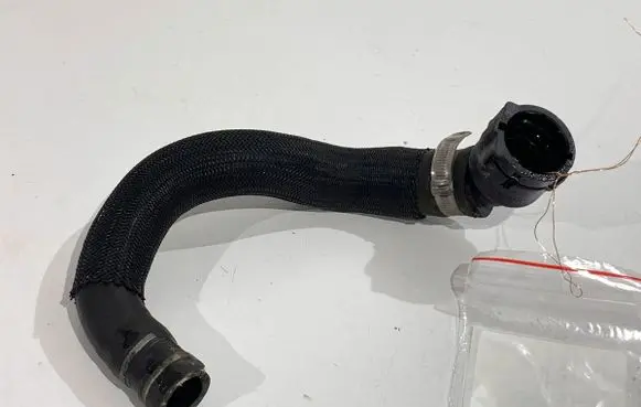 Alfa Romeo Stelvio Engine coolant pipe/hose 