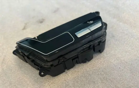Mercedes-Benz S W221 Seat control switch A2218700058 3359470201 2218700058