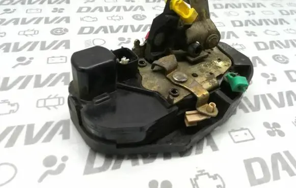 Jeep Grand Cherokee (WJ) Front door lock