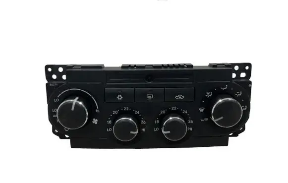 Chrysler 300 - 300C Climate control unit P55111885AA 006502001692