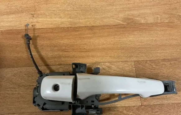 Volvo V50 Front door exterior handle 30663618