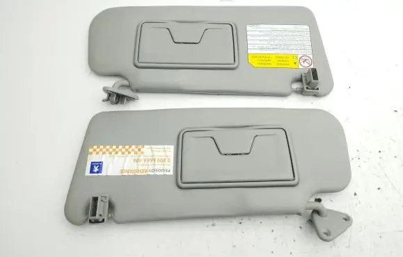 Peugeot 4007 Sun visor