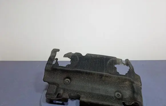 BMW i4 Front underbody cover/under tray 8744253