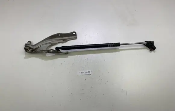Subaru Impreza III Engine bonnet/hood hinges