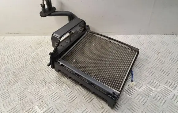 Toyota Avensis T250 Air conditioning (A/C) radiator (interior) 8850105080 8871005380