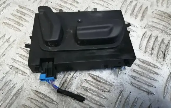 Peugeot RCZ Seat control switch YM15400477 10016581 700129260102