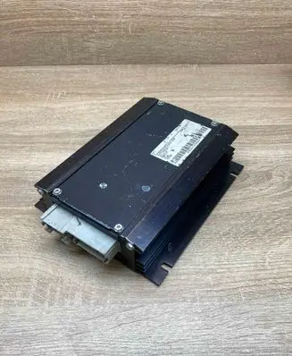 Pontiac Vibe Sound amplifier 8628001020