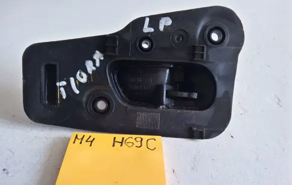 Opel Tigra A Front door interior handle 1212123
