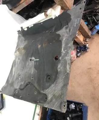 Nissan Juke II F16 Engine splash shield/under tray 758905940r